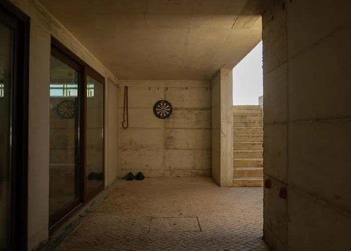 Casa Aalto - Architectural Cliffside Ocean Retreat Tatil Evi Colares